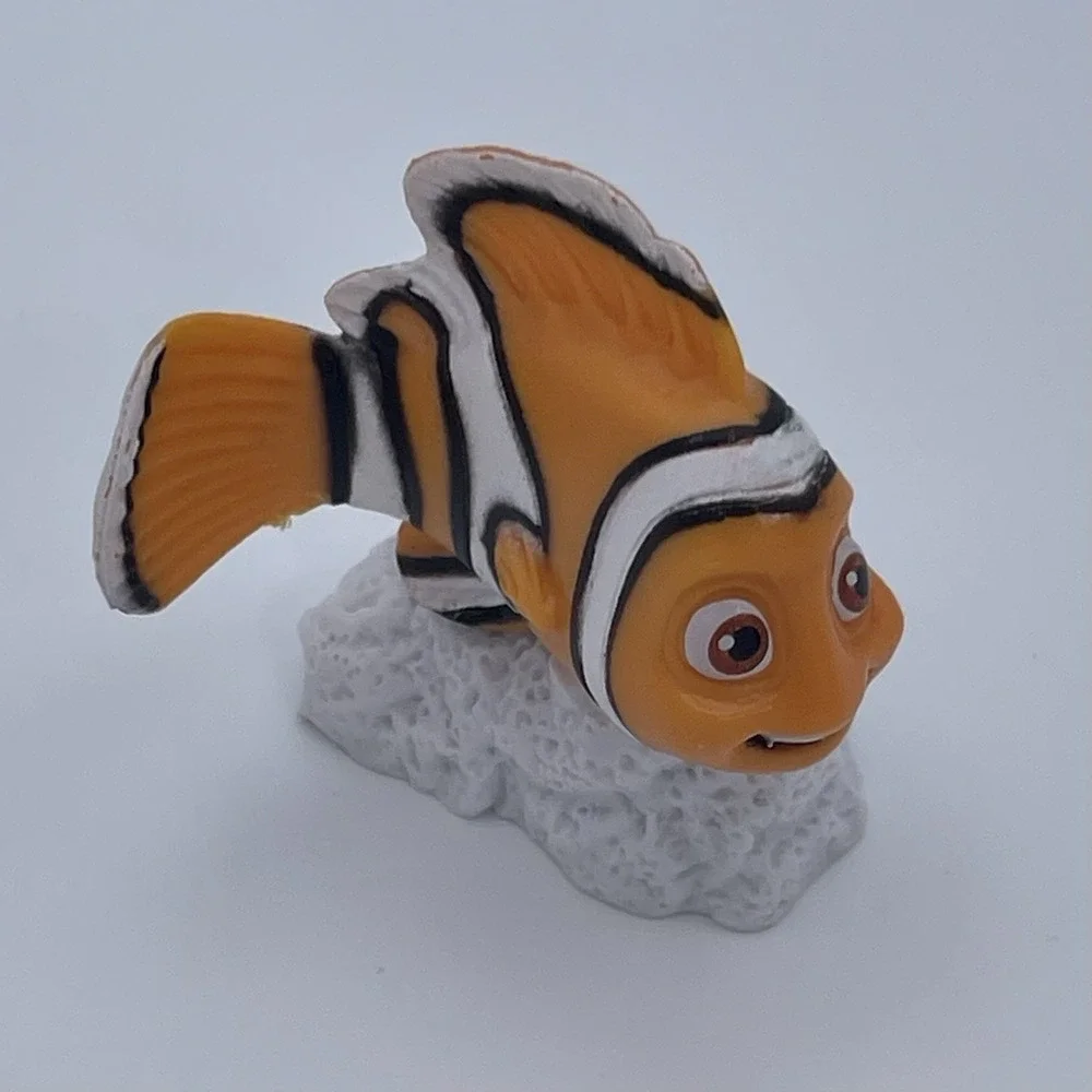 Finding Nemo Bundle DVD 2-Disc Set + Look & Find Book + Mini Figure Disney Pixar